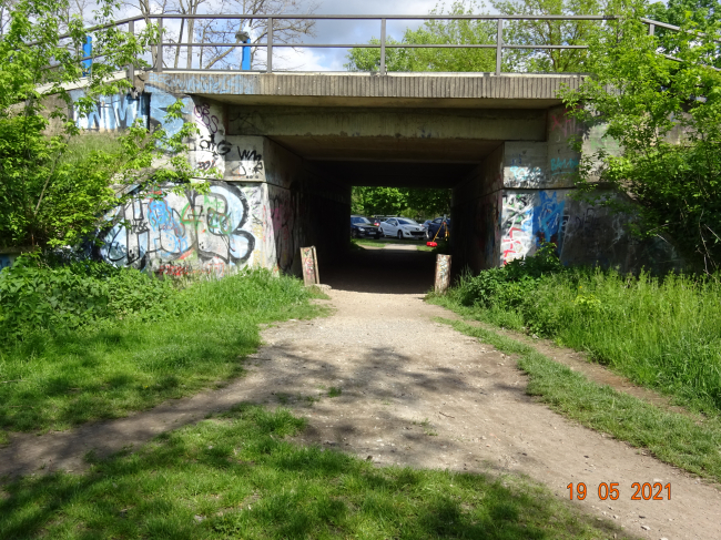 EÜ Strecke Berlin- Bernau - Stralsund / Weg am Bahnhof Friedenstal