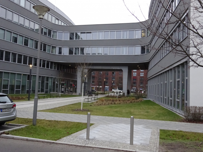 Gebäudeverbindungsbrücke / Durchgang