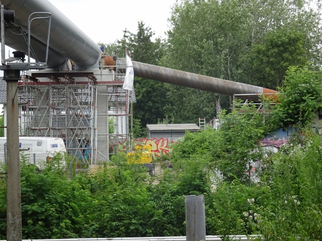 Neue Heizleitungsbrücke / EU Strecke Berlin - Strausberg - Küstrin