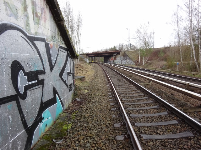 EÜ im Gleisezentrum des Grünauer Kreuzes nördlich der BAS 97200, im Bildhintergrund