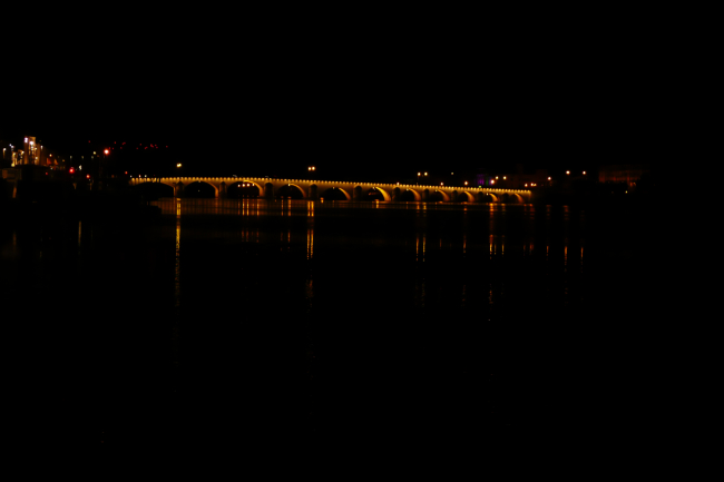 Pont-Saint-Laurent bei Nacht