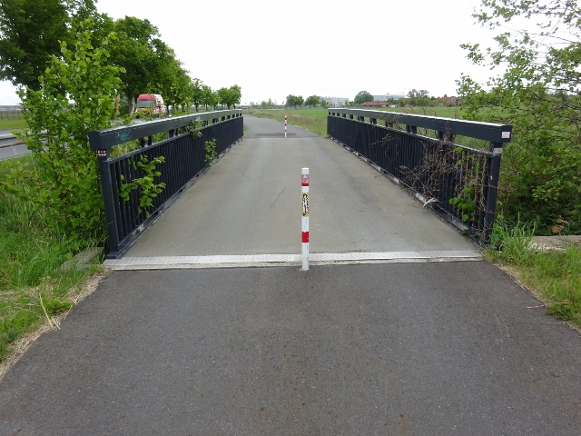 Fuß- und Radwegbrücke / Zülow Kanal