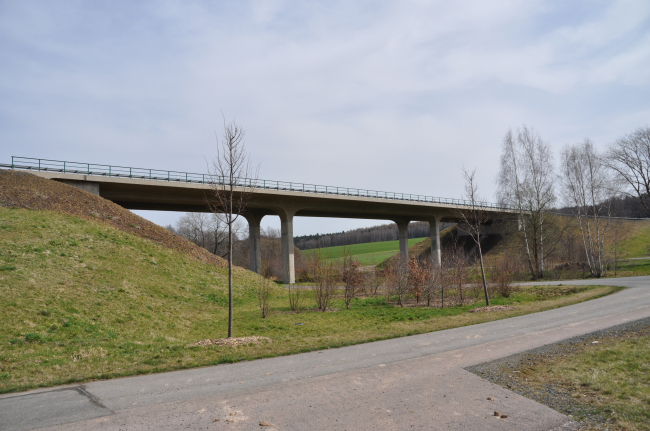 Strassen-Brücke