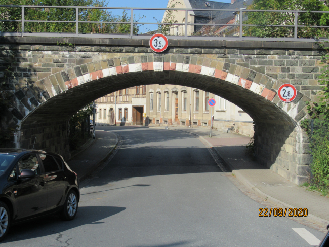 Remtengrüner Bogenbrücke