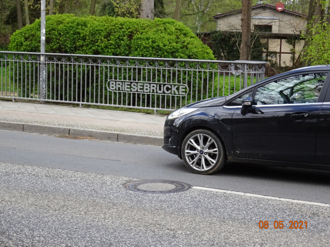 Hauptstraßenbrücke / Briese --- am Peter Raupach Denkmal