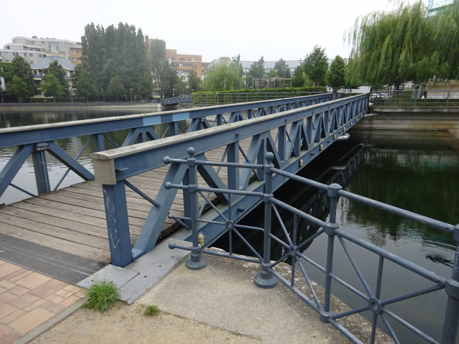 Fußwegbrücke / Tegeler Fließ