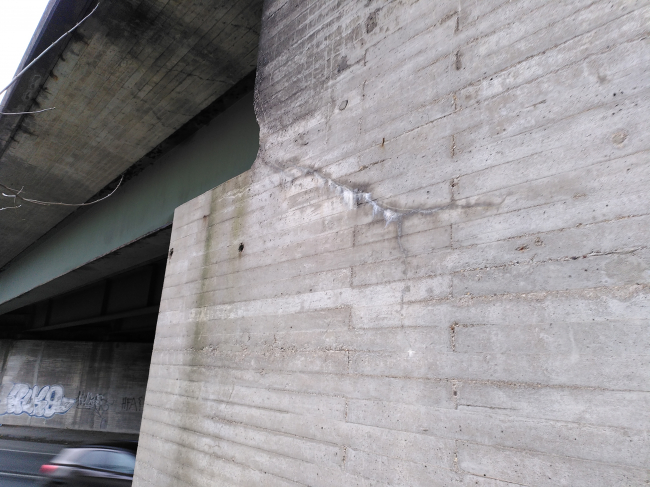 südöstliche Flügelwand