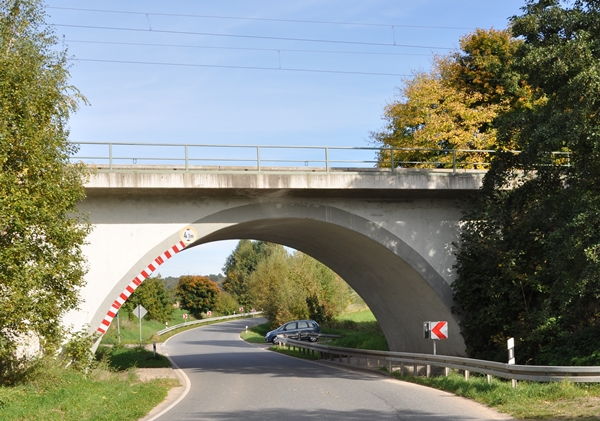 Eisenbahnüberführung