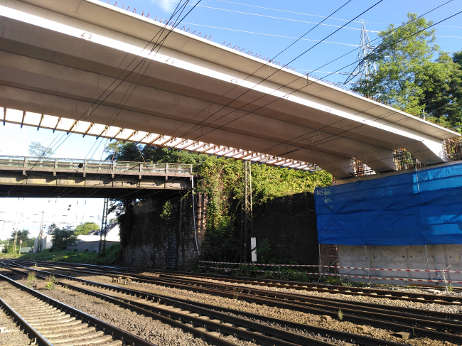 Nördliches Wiederlager von Osten