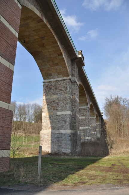 Eisenbahn-Viadukt Niederwiesa