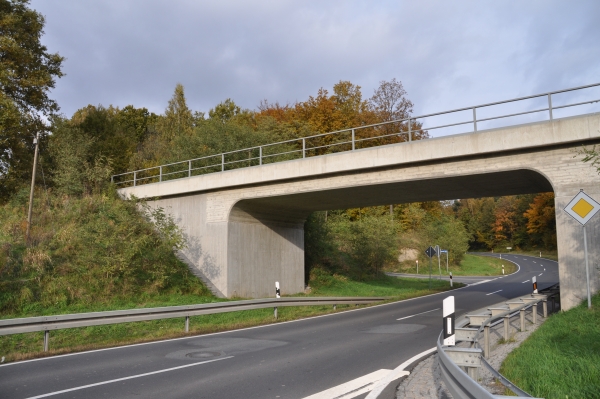 Eisenbahnüberführung