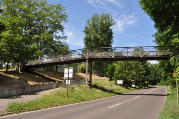 Fußgängerbrücke