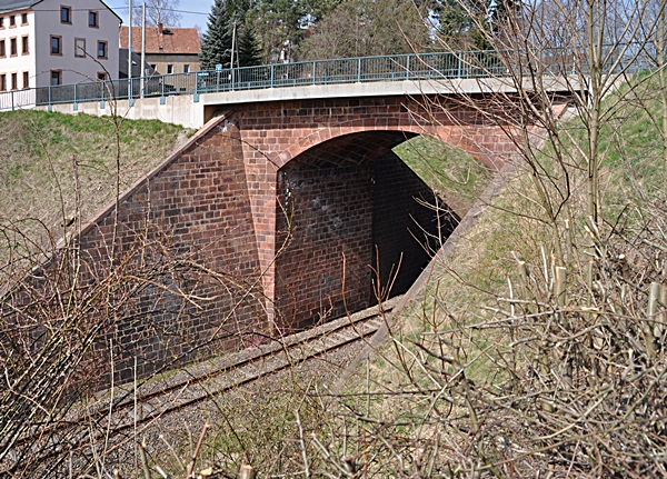 Strassenbrücke