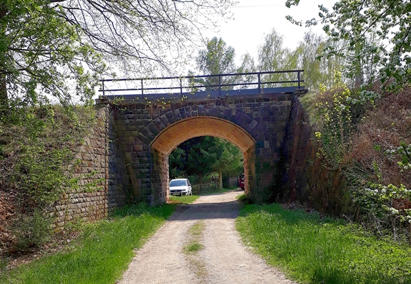 Eisenbahnüberführung