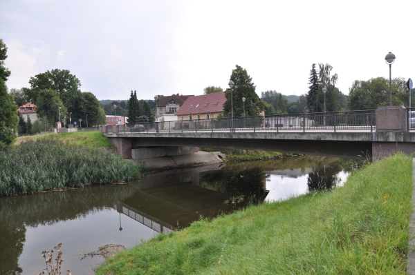 Strassenbrücke