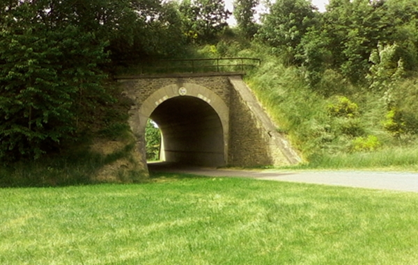 Eisenbahnüberführung