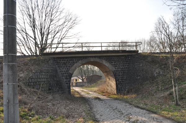 Eisenbahnüberführung