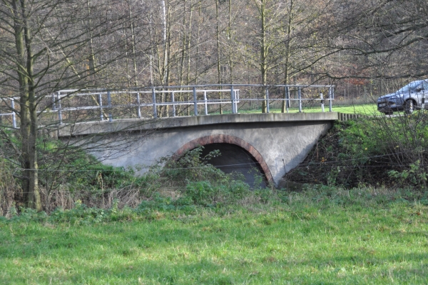 Steinbogenbrücke