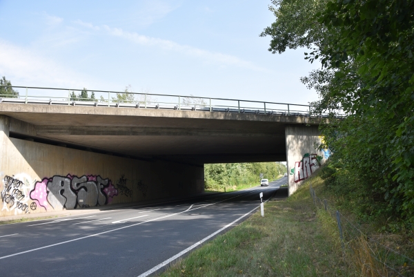 Strassenbrücke