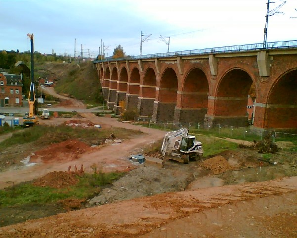 Beginn der Bauarbeiten für die neue Strassenbrücke