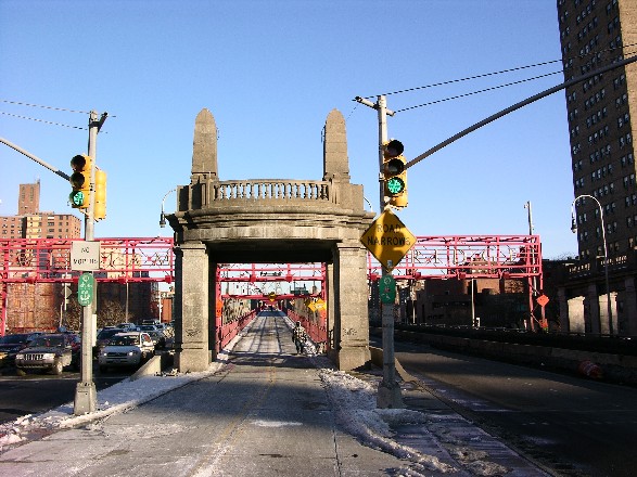 Eingangsbereich auf der Manhattan-Seite