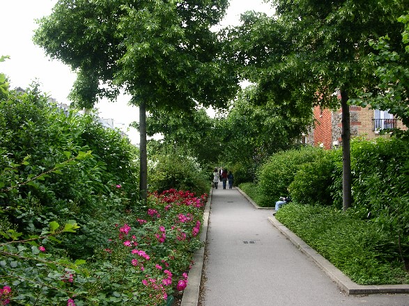 auf dem Viadukt ist ein Park angelegt