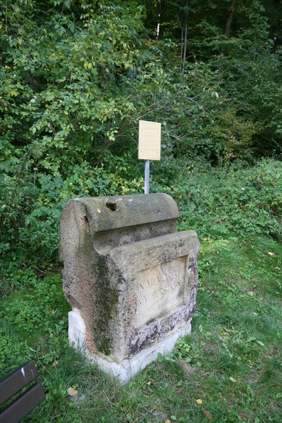 eine alter Brüstungsstein