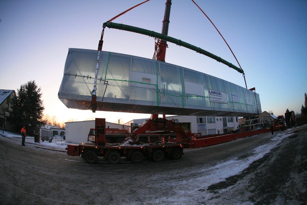 Brückenverladung in Mönchengladbach